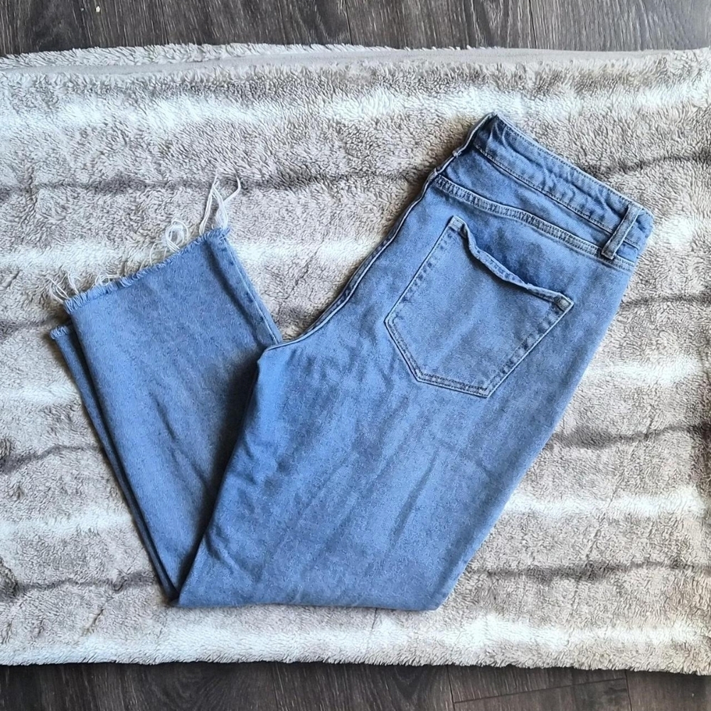 Distressed Blue Jeans - Picture 4 of 4
